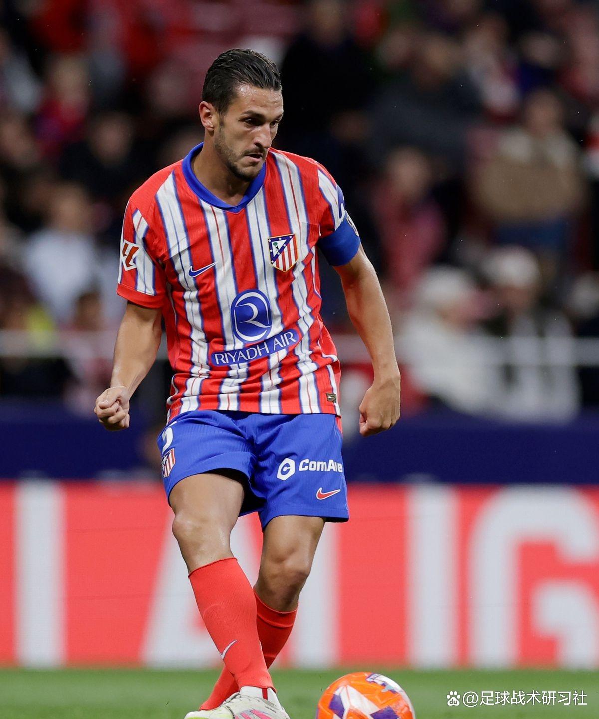 马德里竞技迎亚冠关键赛；转会期战术微调；质疑声仍在；年轻球员得到机会的简单介绍